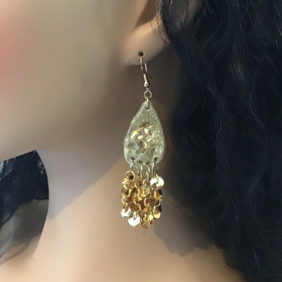 Replikate Review: Gold leaf earrings for the copper leaf season - Tatiana's  Delights