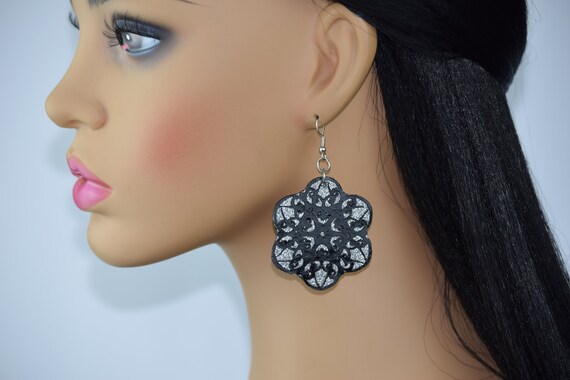 Flowers that on sale look like earrings