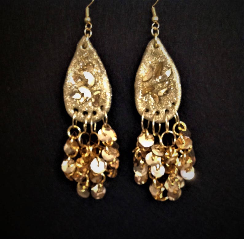 1 paio di orecchino con paillettes in pelle con orecchino a goccia moda