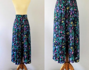 1990s Vintage High-Waisted Button-up Floral Skirt by Geiger