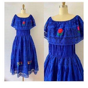 Vintage Mexican Embroidered Folkloric Dress