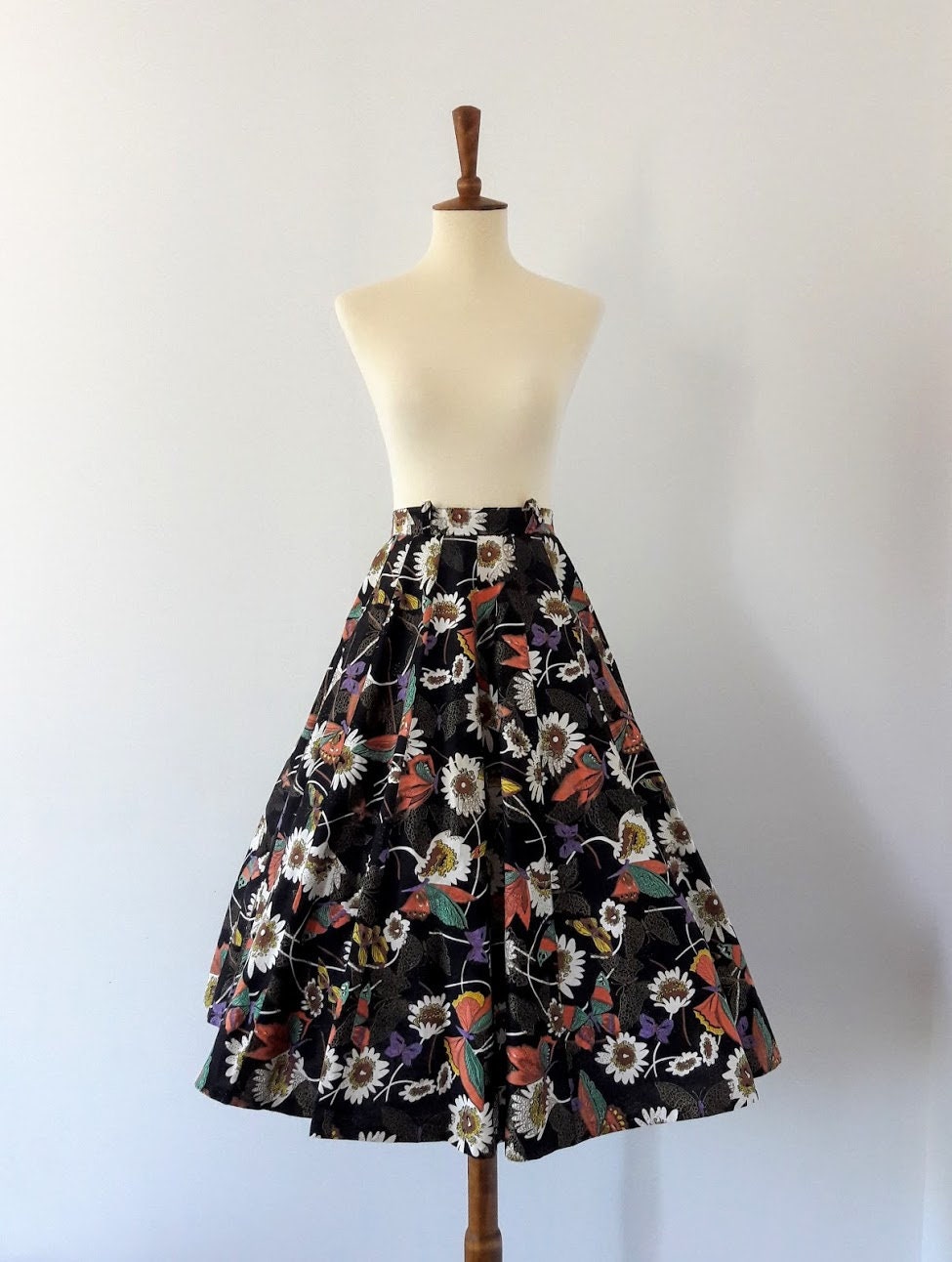 1950s Vintage Circle Skirt / Floral and Butterfly Print | Etsy