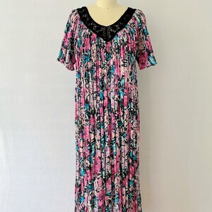 Vintage Floral Dress image 10