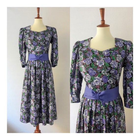 1980s Vintage Periwinkle Blue Floral Dress / Lanz