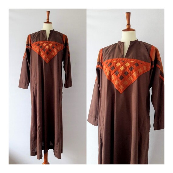 1960s Vintage Kaftan with Geometric Embelishments