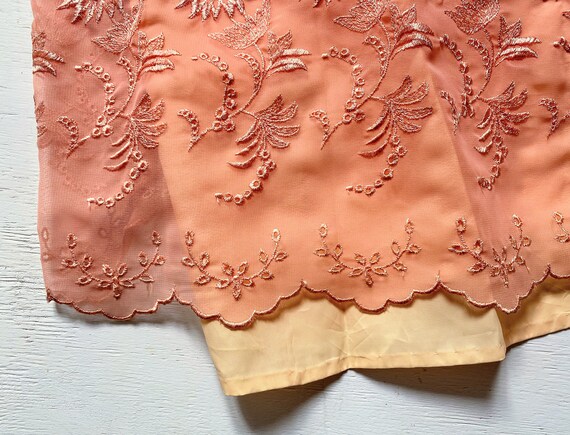 1950s Eyelet embroidery Dress - image 10