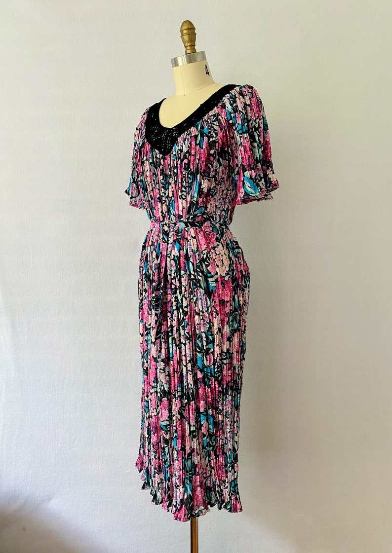 Vintage Floral Dress image 3