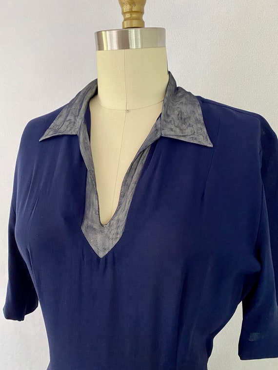 1940s Navy Blue Vintage Flared Midi-Dress - image 4