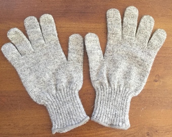 Vintage Pair of Wool  Men's Gloves, with Non Skid Palms and Fingers.  Beige.  Size Medium.