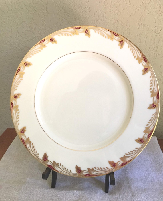 Vintage Lenox Porcelain China, Essex  Pattern, Maroon (Smooth) Dinner Plate - Circa 1960's.