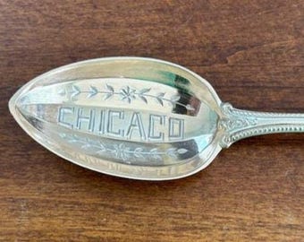 Antique 1909 Sterling Silver Collector Spoon - CHICAGO.