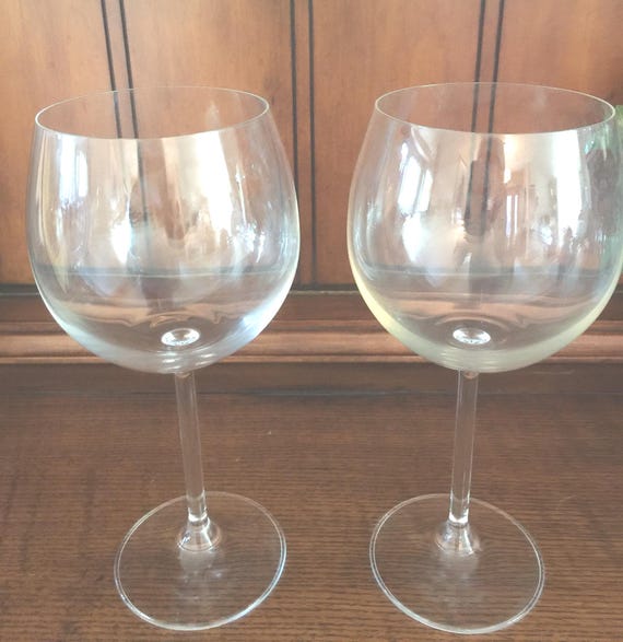 resin wine glass Set of 2 Custom Resin Wine Glasses – HMMA (Gift Shop)