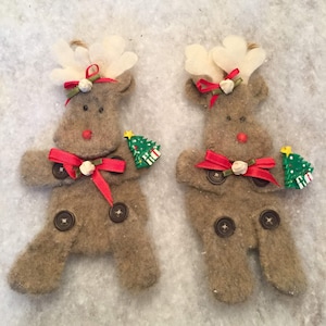Vintage  Pair of Fuzzy Woolen Christmas Moose Ornaments. Handmade with buttons and movable legs - Circa 1980s