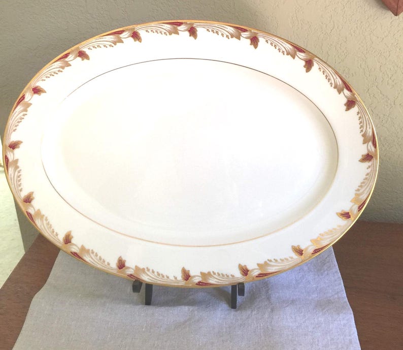 Vintage Lenox Porcelain China, Essex Pattern, Maroon (Smooth) Dinner Plate - Circa 1960's. image 4