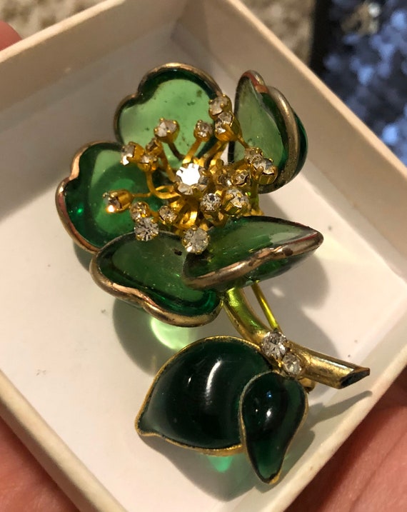 The finest authentic gripoix brooch