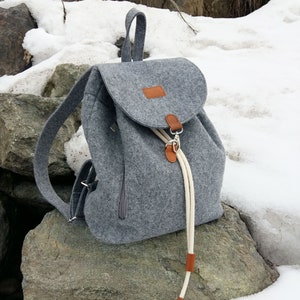 Felt backpack bag Backpack made of felt unisex handmade, grey