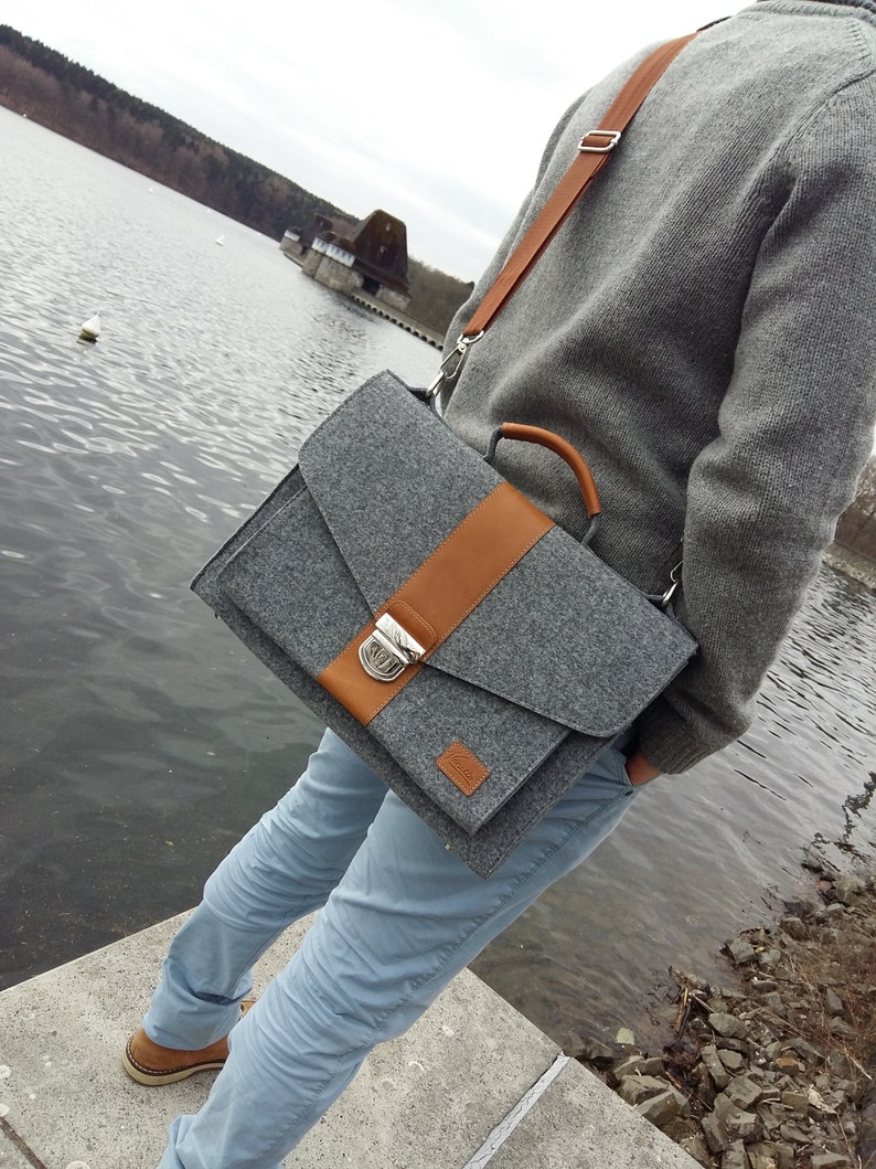 DIN A4 notebook bag made of felt business bag shoulder bag briefcase work bag men women felt bag gray image 1