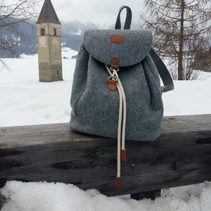 Felt backpack bag Backpack made of felt unisex handmade, grey image 2