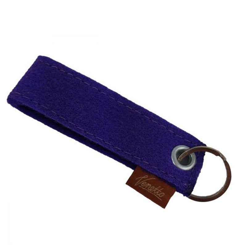 Key fob pendant for key with metal ring band made of felt felt strip, purple image 1