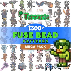 Op de afbeelding: Een verzameling pixel art personages en wezens uit het spel Terraria. De afbeelding bevat de tekst "Terraria" en "1300+ Fuse Bead Patterns Mega Pack" in groene en witte tekst op een blauwe achtergrond. Een groen schildpadachtig personage staat rechtsonder.