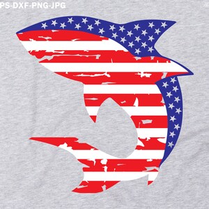 4 de julio svg, cuarto de julio svg, tiburón svg, tiburón de diseño, svg patriótico, bandera americana svg, bandera de nosotros svg, america svg, pesca svg