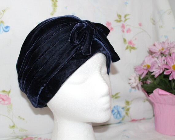 Vintage Navy Blue Turban Styled Velvet Ladies Hat