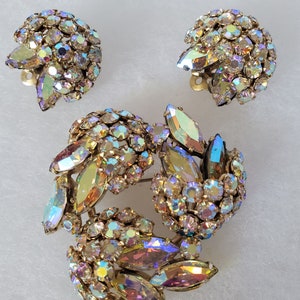 Vintage Signed SHERMAN 3 Point Elaborate Aurora Borealis Crystals Brooch and matching Clip On Earrings SET