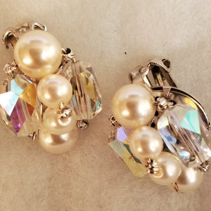 Vintage SIGNED SHERMAN Aurora Borealis and Faux Pearl Clip On Earrings