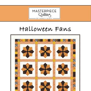 Op de afbeelding: Een quiltpatroon voor een quilt met Halloween-thema met een ontwerp van oranje en zwarte fans. Het patroon is getiteld "Halloween Fans" en is voor een quilt van 69 inch bij 69 inch. Het patroon is gemarkeerd als "Zeker beginner".