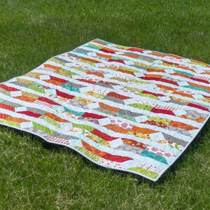 Sunburst Strips & Squares Quilt - Print Pattern image 4