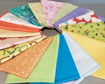 Quilting Cotton Spring Curated "Our Pick" 18 Fat Quarter Bundle Pastel Bright Decor Free Shipping
