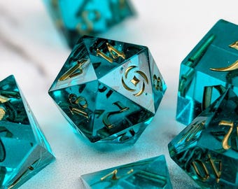 3 x 6mm klares Kunstharz Würfelset - Sharp-Edge | Rollenspiel DND MTG Dungeons & Dragons