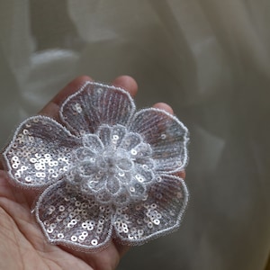 5pc/set embroidery sequin white flower patches for clothing DIY floral embroidered parches appliques for clothes decoration parch ropa