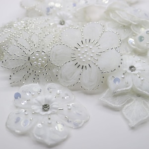 10pc/lot flower beaded Patches for clothes Sew on sequin embroidered parch badge Applique  parches bordados para DIY carft