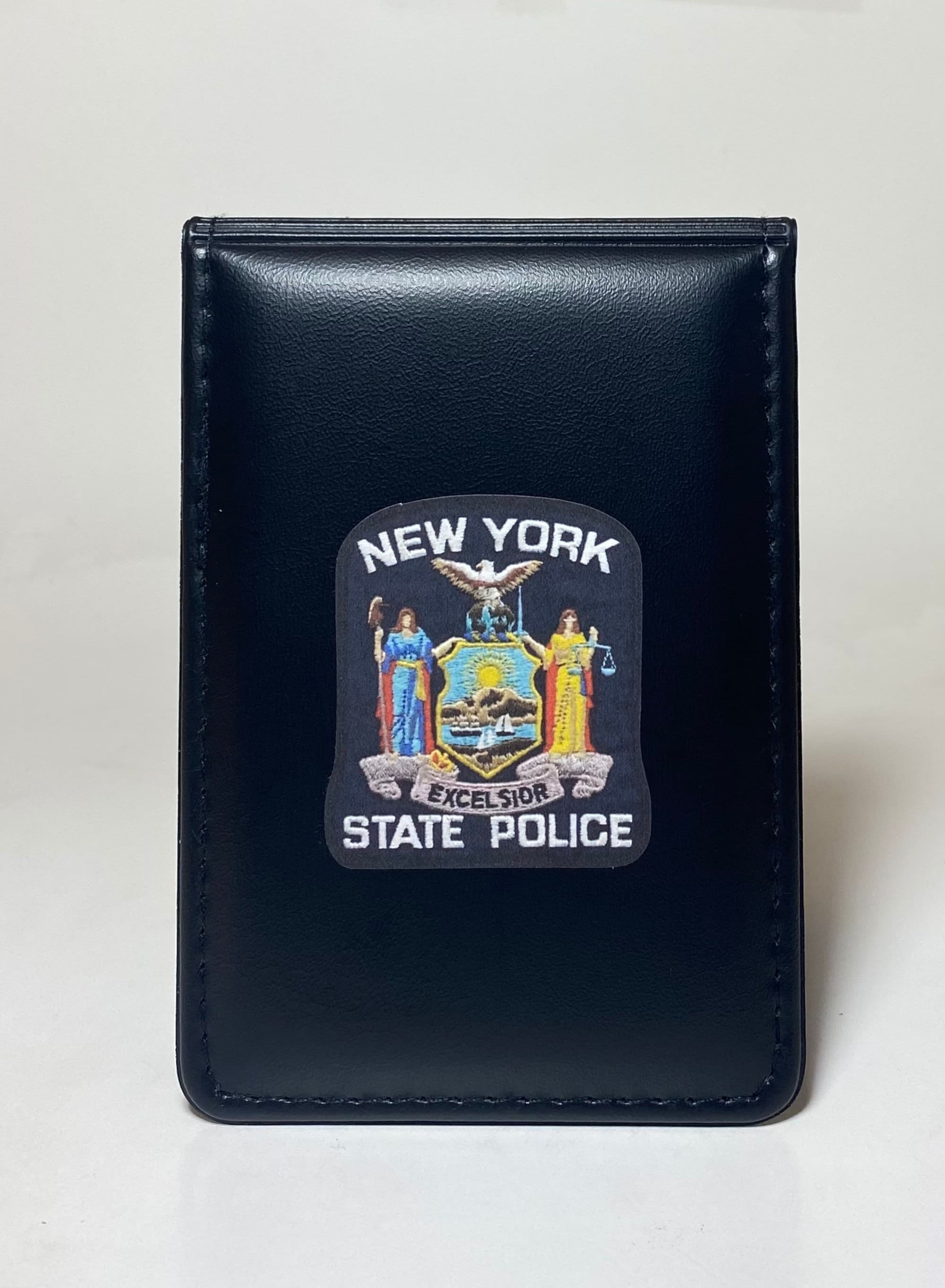 Carnet de police de lÉtat de New York, cadeau de remise des