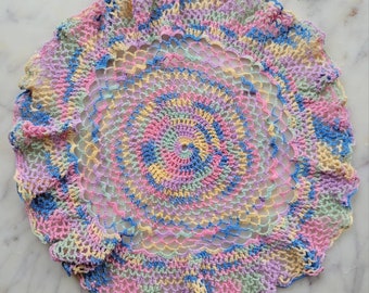 Small Colorful Vintage Doily - Handmade Crochet Table Decor - Round - Grandmillenial - Grannycore - Rainbow - Wedding Decor - Funky - Unique