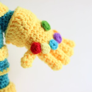Tutorial de patrón de crochet para amigurumi de Thanos Chibi, juguete kawaii de peluche, gráfico de punto, muñeca hecha a mano, diseñado por Lazi Crochet imagen 10