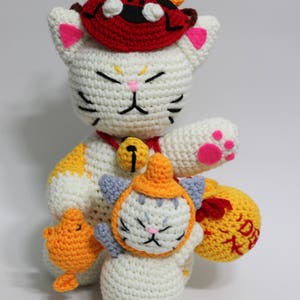 Maneki Neko Amigurumi Crochet Knit Pattern Tutorial Kawaii Toy Plush Knit Chart Japanese Collection Dolls Handmade designed by LaziCrochet