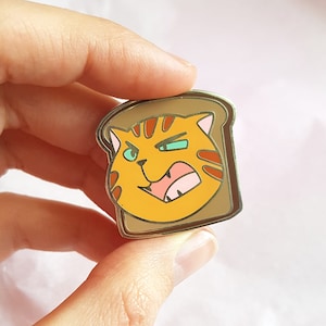 Enamel pin – Cat Bread