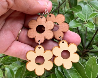 Retro flower earrings. Wooden flower earrings. statement earrings. Daisy chain. wooden jewellery. Huon pine earrings. Myrtle earrings.