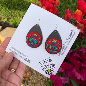 vintage fabric earrings. Retro fabric. Flower power. Flower earrings. Handmade earrings. 70s jewellery. Upcycled earrings. Festival image 2