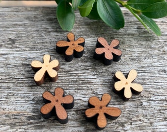 Flower stud earrings. Daisy earrings. Wooden earrings. timber jewellery. Australian made. Tasmanian timber. Flower earrings