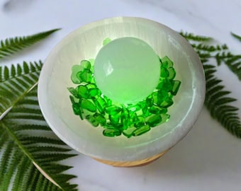Selenite Bowl With Sphere and Green Obsidian Crystals on USB Led Light Base