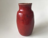 Pieter Groeneveldt, Holland, beautiful red ceramic vase signed and numbered 158