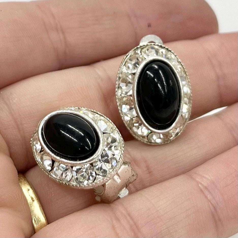 Boucles D'Oreilles Clips Vintage Argenté Avec Cabochon Noir - Occasion Très Bon État
