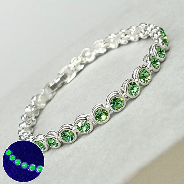 Vintage Green Uranium Glass Crystal Tennis Bracelet Silver Tone Metal UV Reactive Glow Jewellery