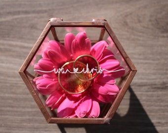 Personalized glass ring box with copper HEXAGON