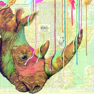 Digitaler downloadbarer Druck. Das letzte Nashorn - tropft. Original Acryl Mixed Media Malerei über der Landkarte Afrikas. Farbenfrohe lebendige Wandkunst