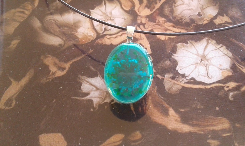 yellow green blue pendant necklace resine oval steel beli\u00e8re handmade in france,black cord,jewel woman,fete birthday Christmas dried flower