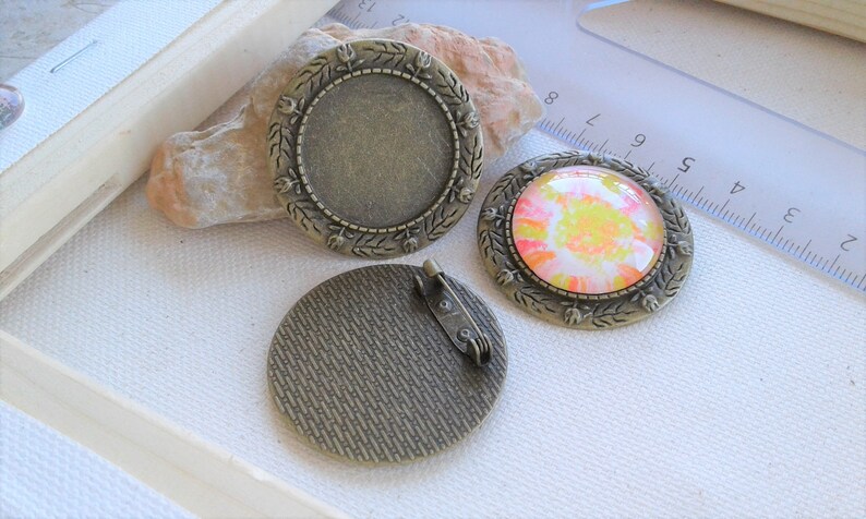 PIN bronze brooch base Fimo glass image furnishing DIY Mercerie flat bottom round cabochon collage flowers Gothic Boheme 25 mm